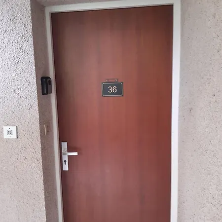 Entre Thermes Et Montagne Apartamento *